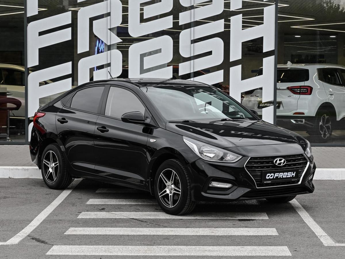 Седан Hyundai Solaris 2018 года, 1099000 рублей, Волгоград