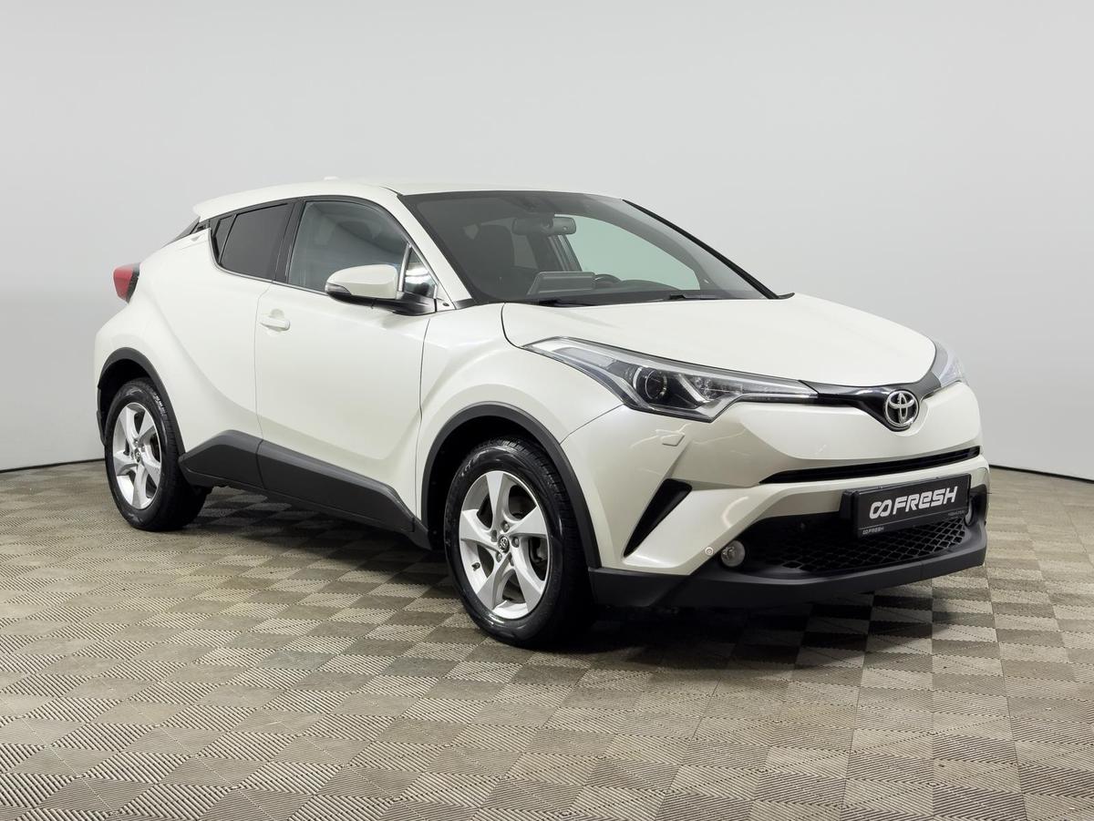 Внедорожник Toyota C-HR 2018 года, 1919900 рублей, Казань