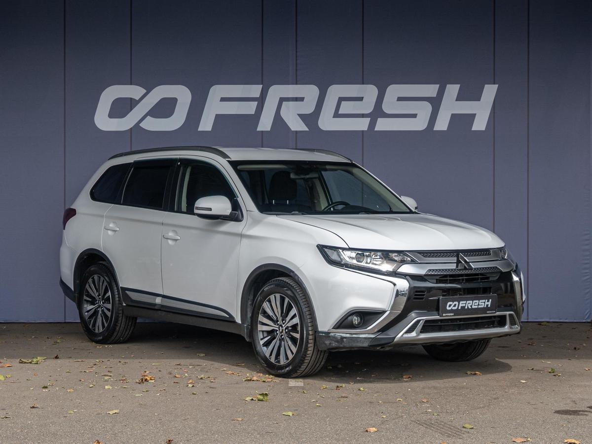 Внедорожник Mitsubishi Outlander 2019 года, 1755000 рублей, Краснодар