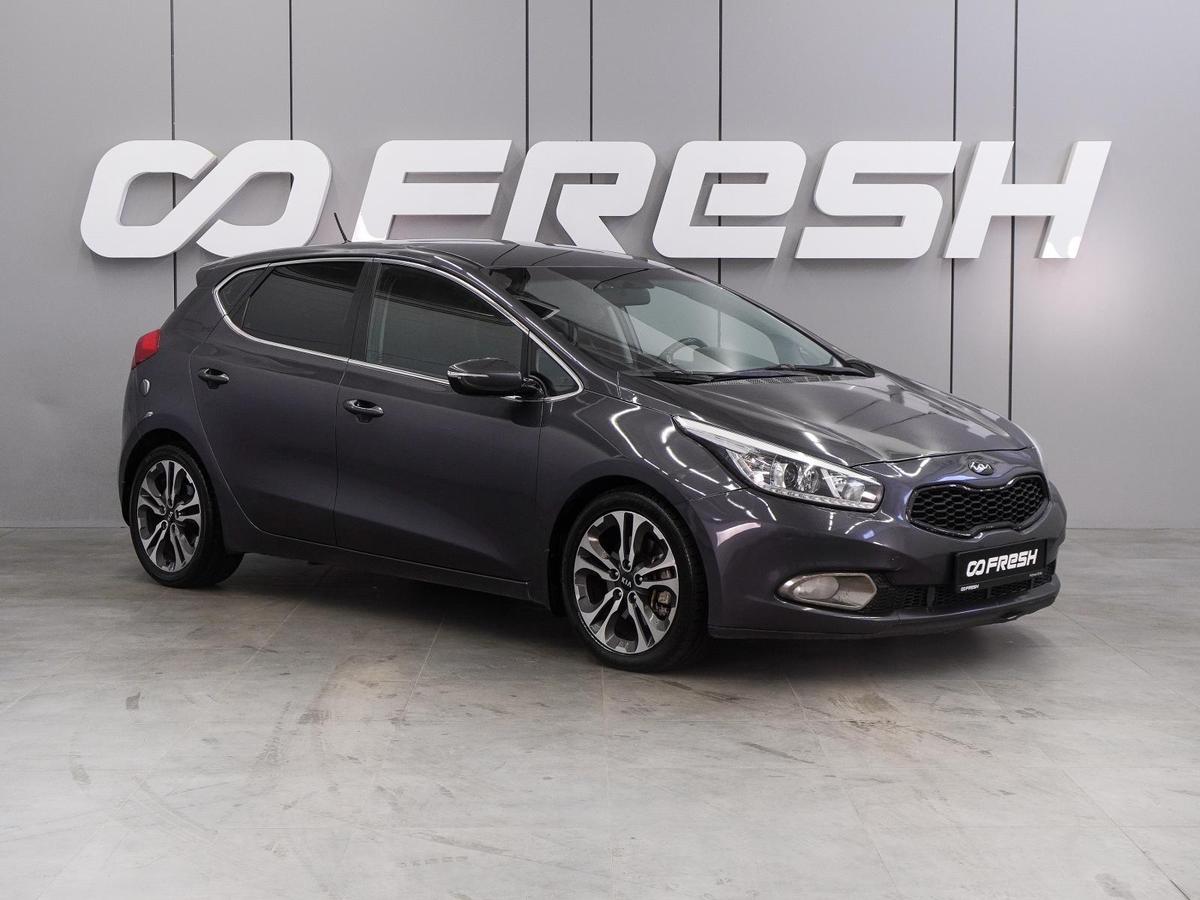Хетчбэк Kia Ceed 2013 года, 924000 рублей, Воронеж