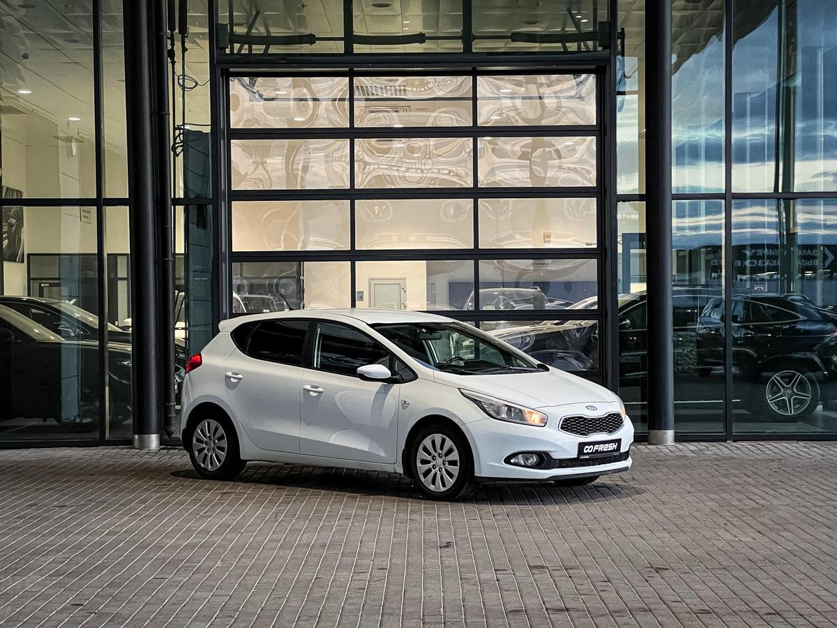 Хетчбэк Kia Ceed 2013 года, 879000 рублей, Уфа