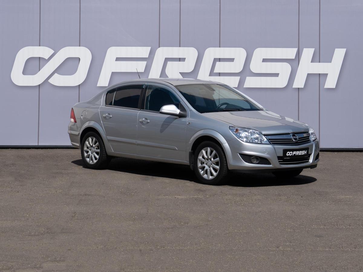 Седан Opel Astra 2012 года, 849000 рублей, Кропоткин