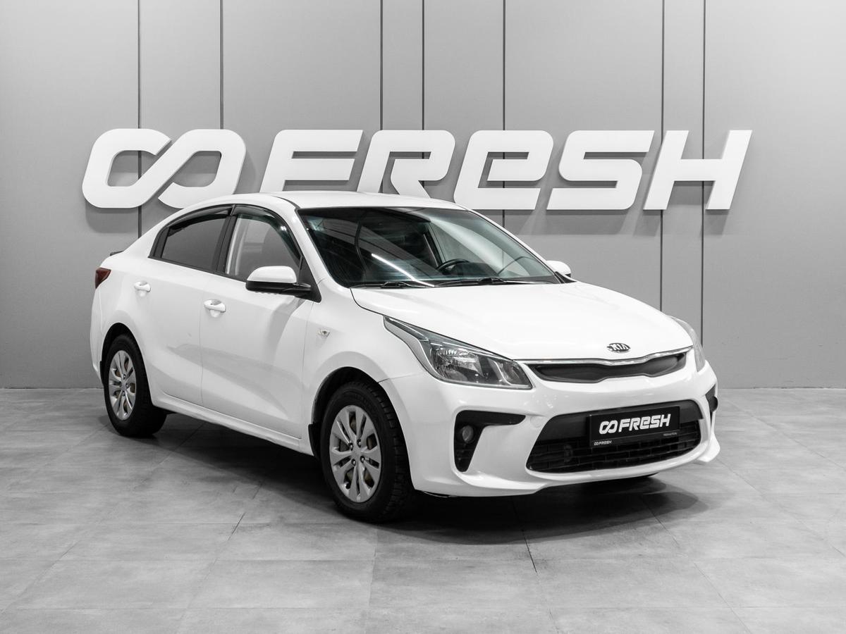 Седан Kia Rio 2019 года, 750000 рублей, Тюмень