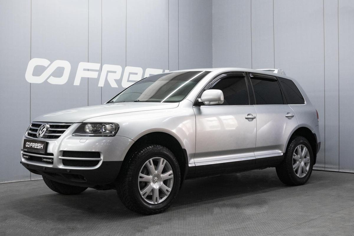 Внедорожник Volkswagen Touareg 2006 года, 1020000 рублей, Омск