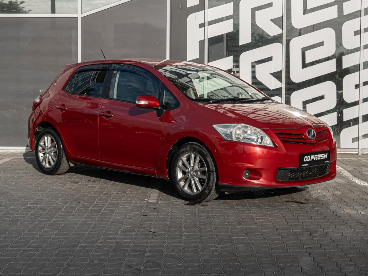 Хетчбэк Toyota Auris 2009 года, 850000 рублей, Краснодар