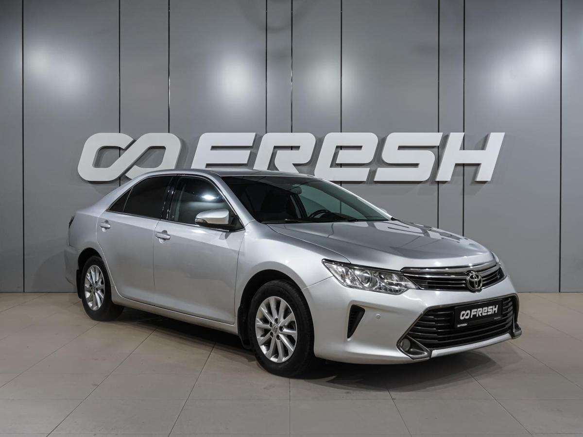 Седан Toyota Camry 2015 года, 1979000 рублей, Воронеж