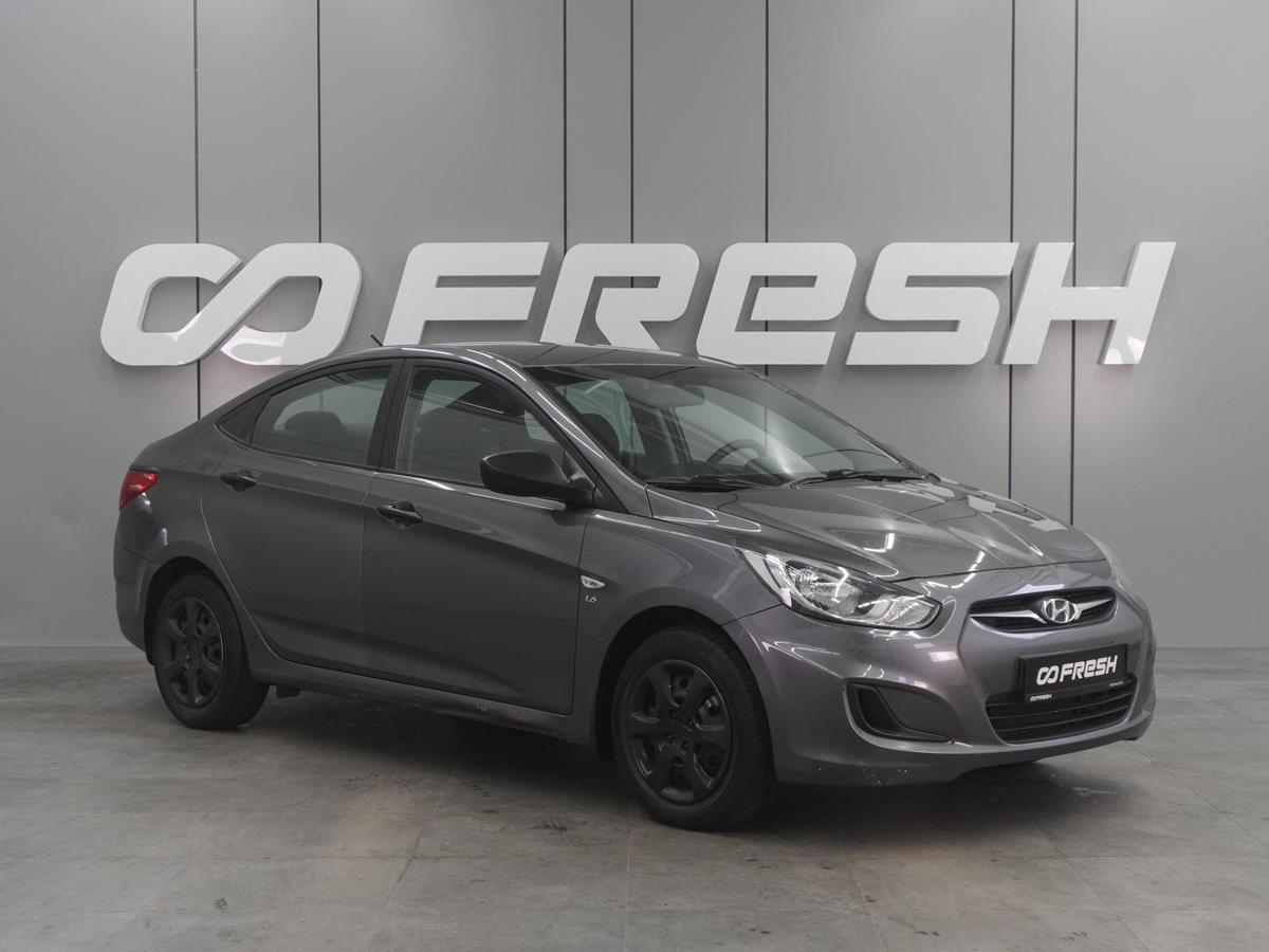 Седан Hyundai Solaris 2013 года, 869000 рублей, Воронеж
