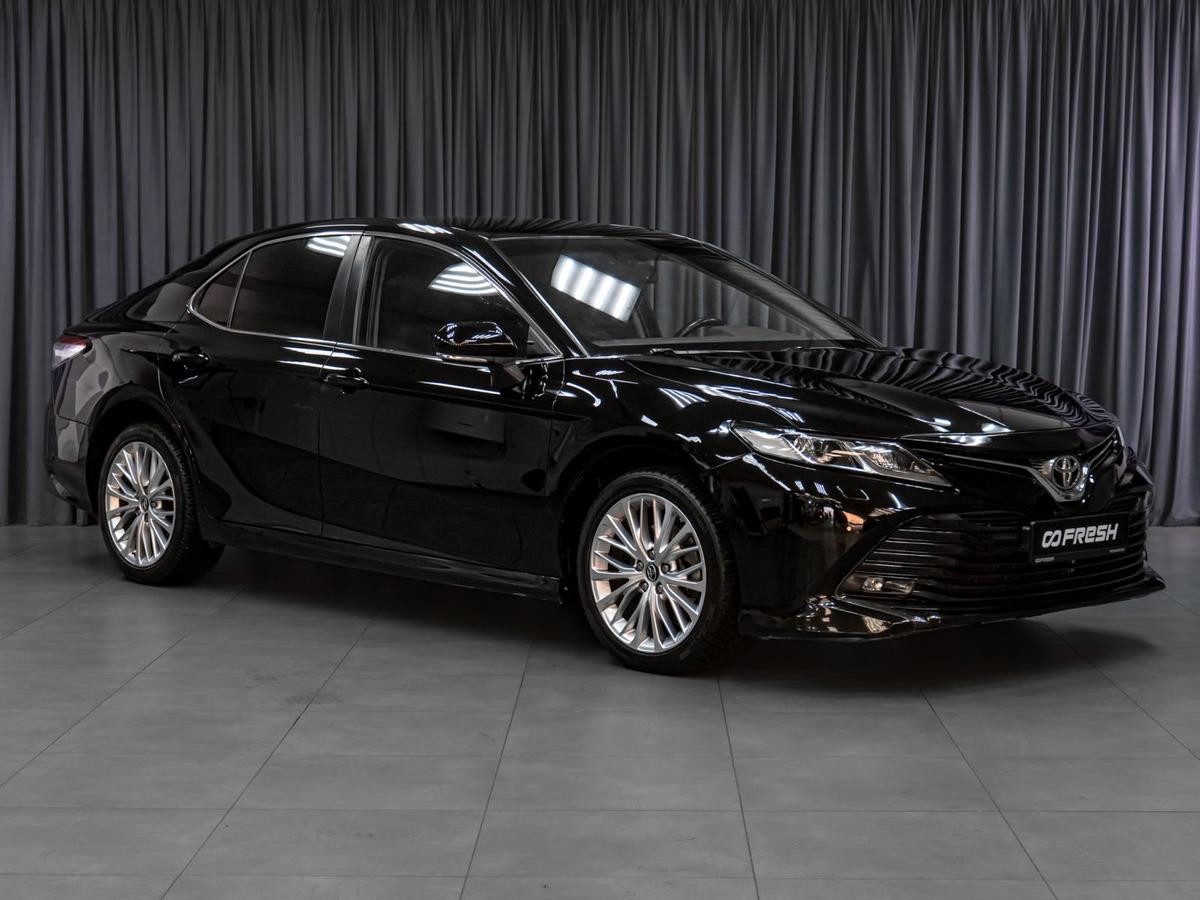Седан Toyota Camry 2019 года, 2799000 рублей, Тюмень