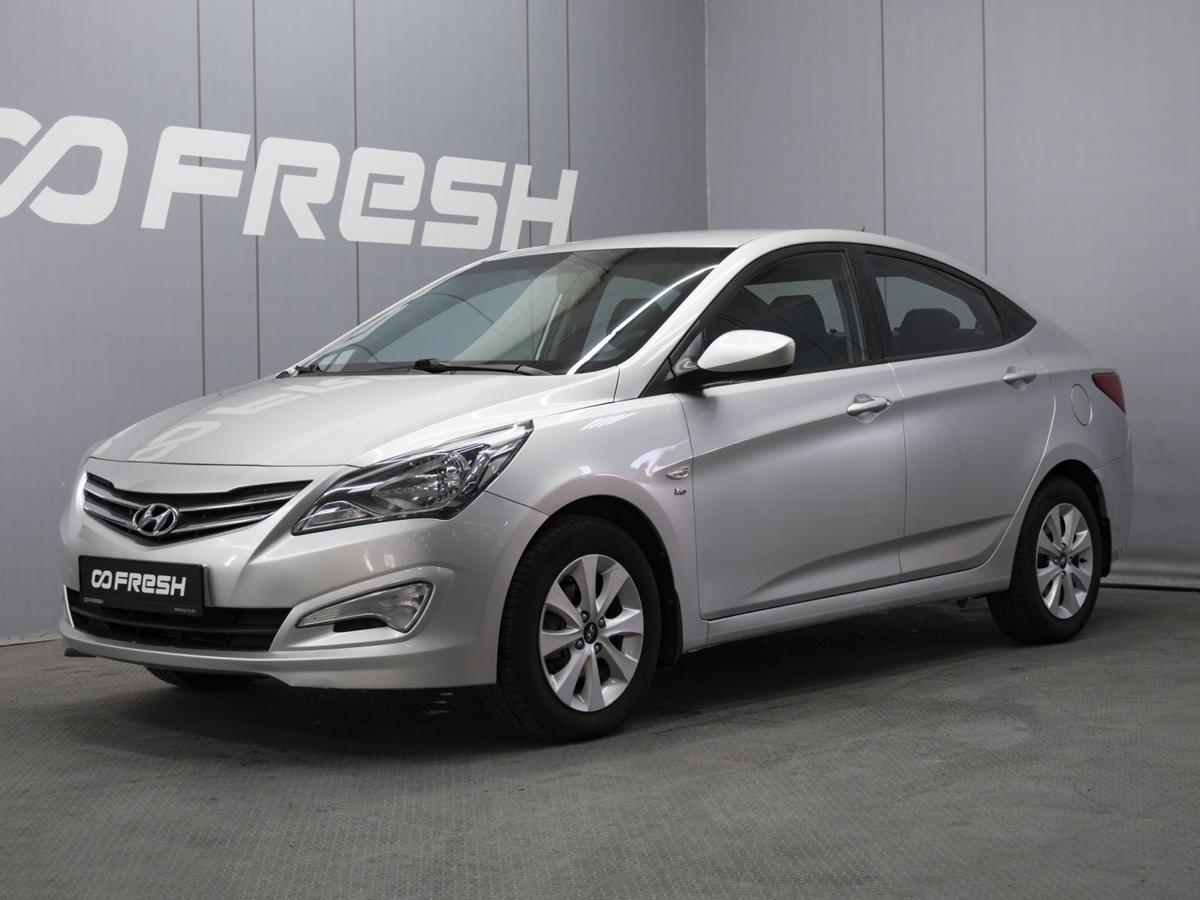 Седан Hyundai Solaris 2016 года, 895000 рублей, Омск