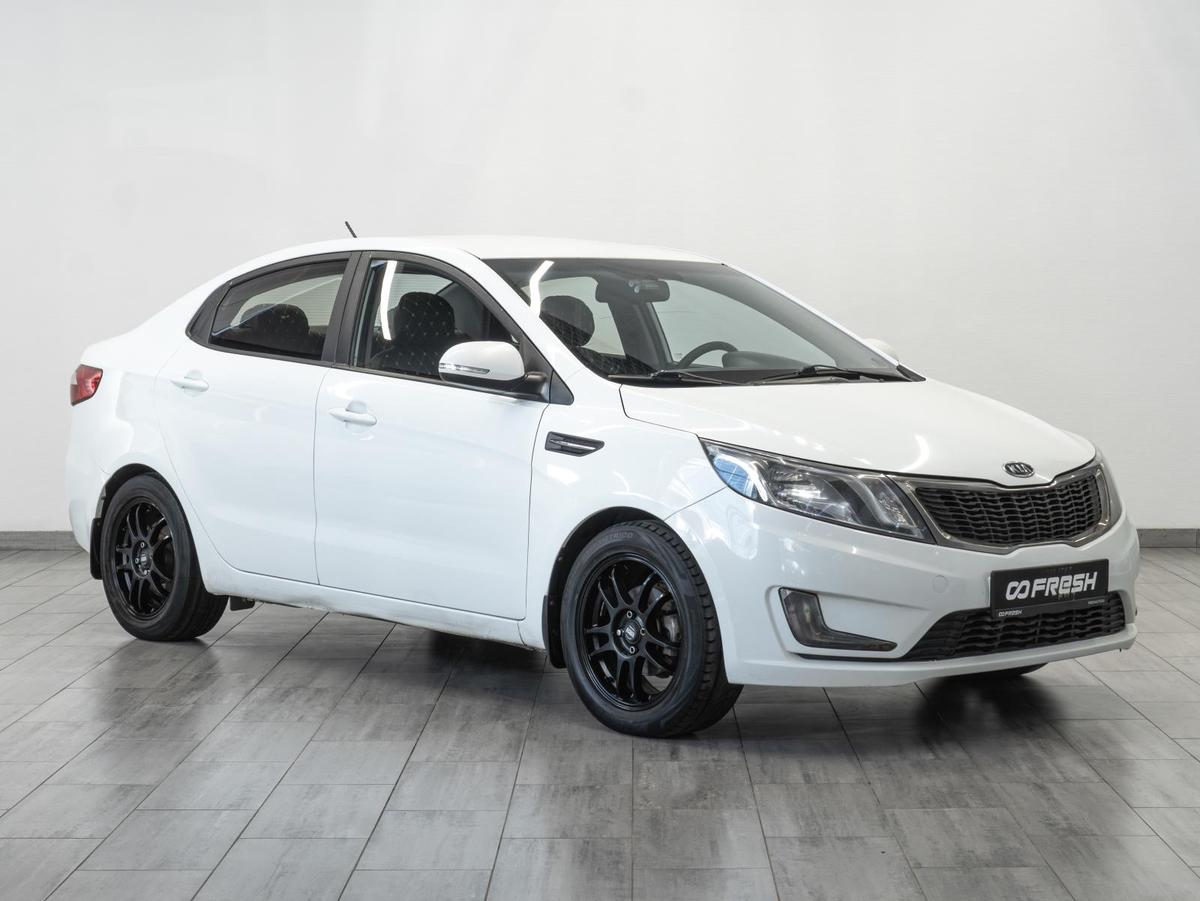 Седан Kia Rio 2012 года, 899000 рублей, Саратов