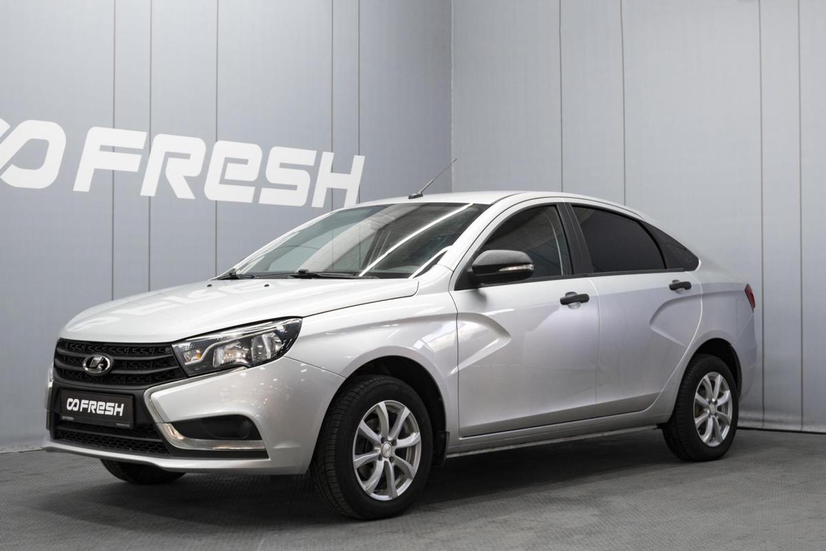 Седан ВАЗ (LADA) Vesta 2020 года, 1050000 рублей, Омск