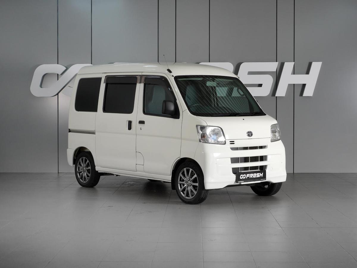 Минивэн Toyota Pixis Van 2017 года, 845000 рублей, Красный Пахарь