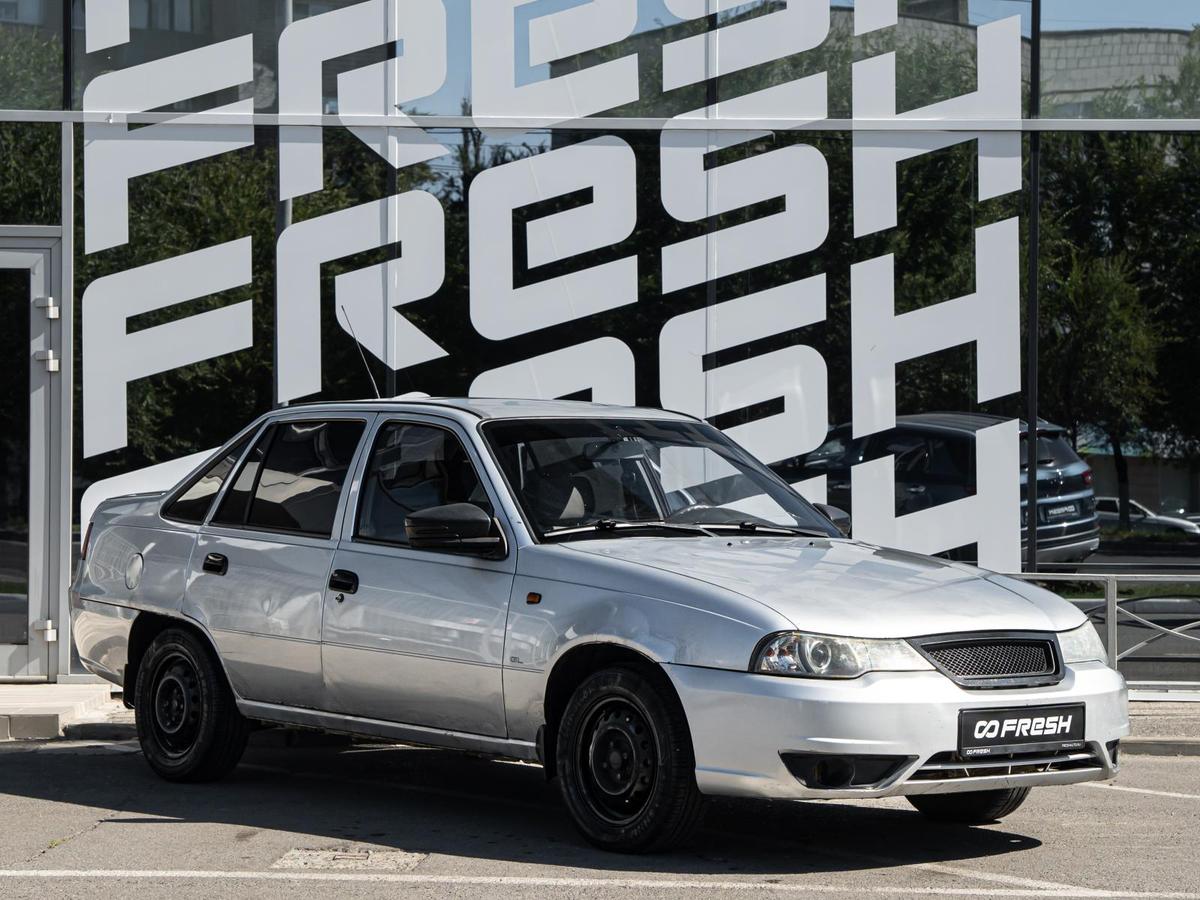 Седан Daewoo Nexia 2010 года, 215000 рублей, Волгоград