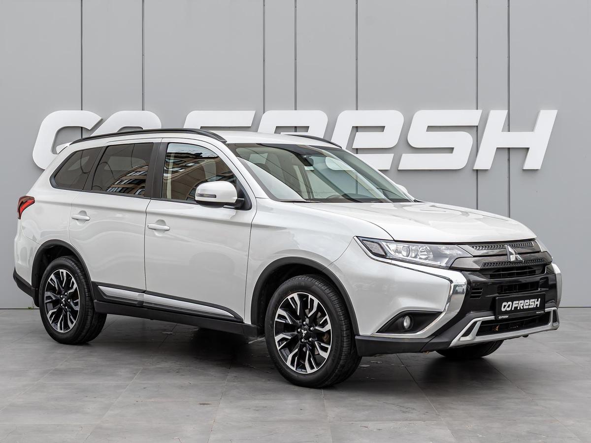 Внедорожник Mitsubishi Outlander 2021 года, 2370000 рублей, Краснодар