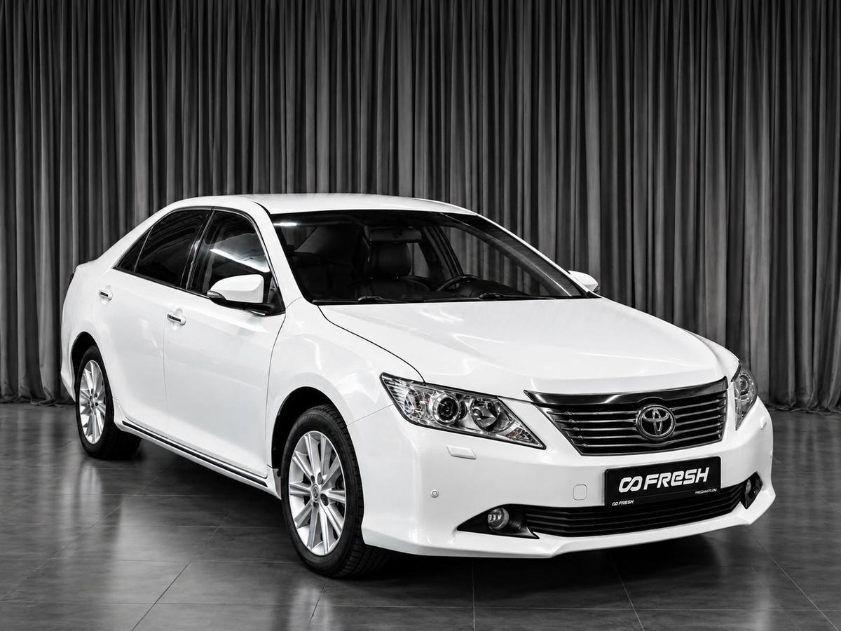 Седан Toyota Camry 2013 года, 1289000 рублей, Тюмень