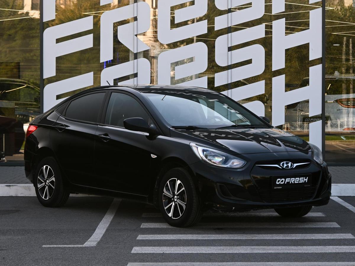 Седан Hyundai Solaris 2012 года, 819000 рублей, Волгоград
