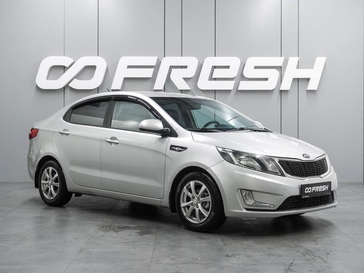 Седан Kia Rio 2013 года, 929000 рублей, Воронеж