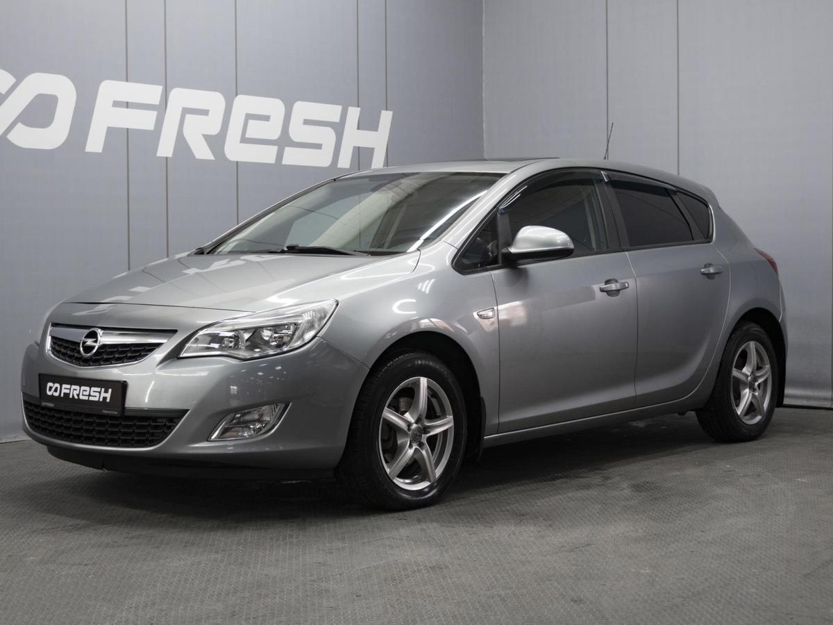 Хетчбэк Opel Astra 2011 года, 499000 рублей, Омск