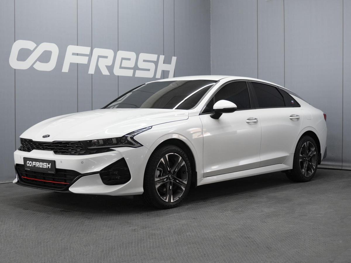 Седан Kia K5 2021 года, 2950000 рублей, Омск