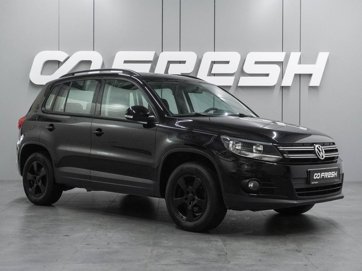 Внедорожник Volkswagen Tiguan 2011 года, 1229000 рублей, Воронеж