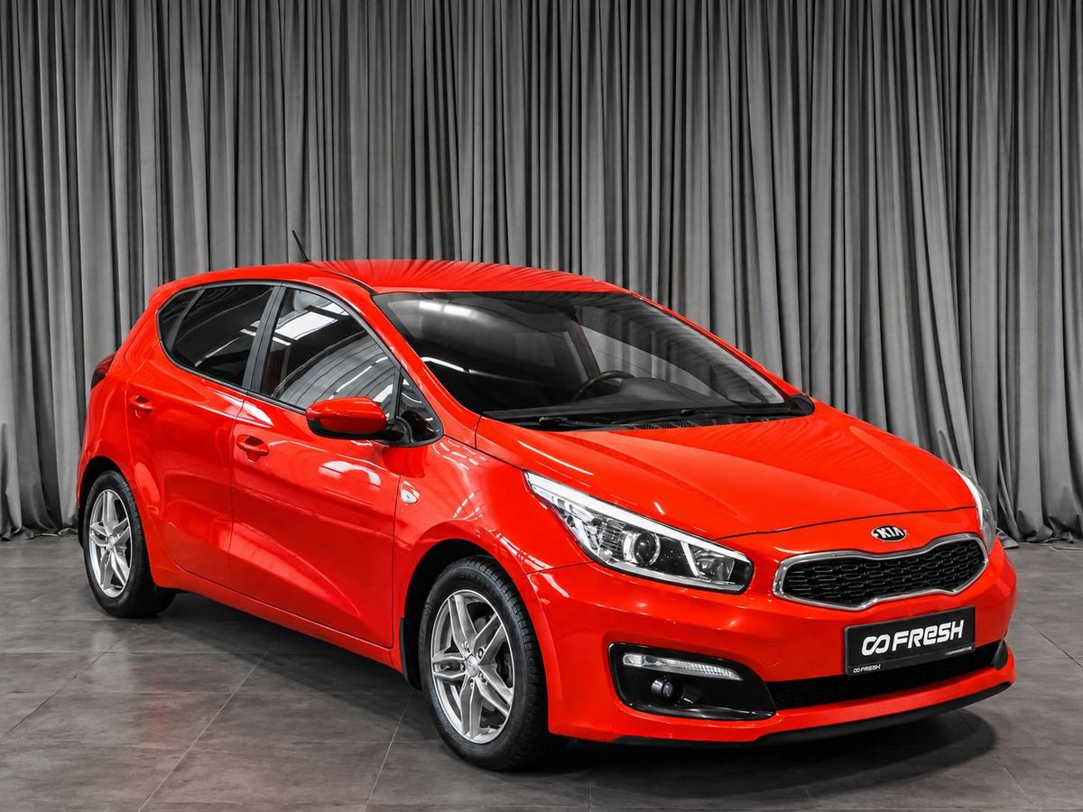 Хетчбэк Kia Ceed 2016 года, 1020000 рублей, Тюмень