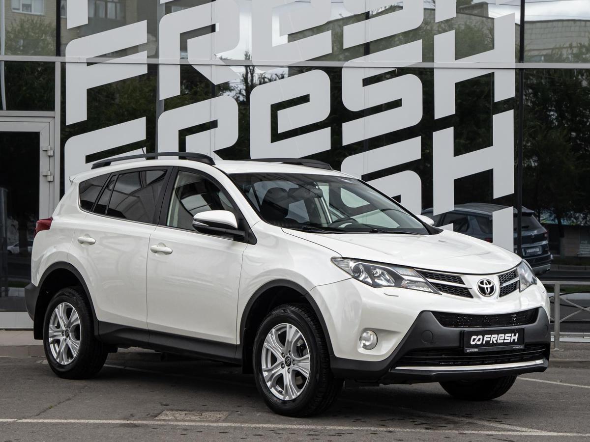 Внедорожник Toyota RAV4 2015 года, 1799000 рублей, Волгоград