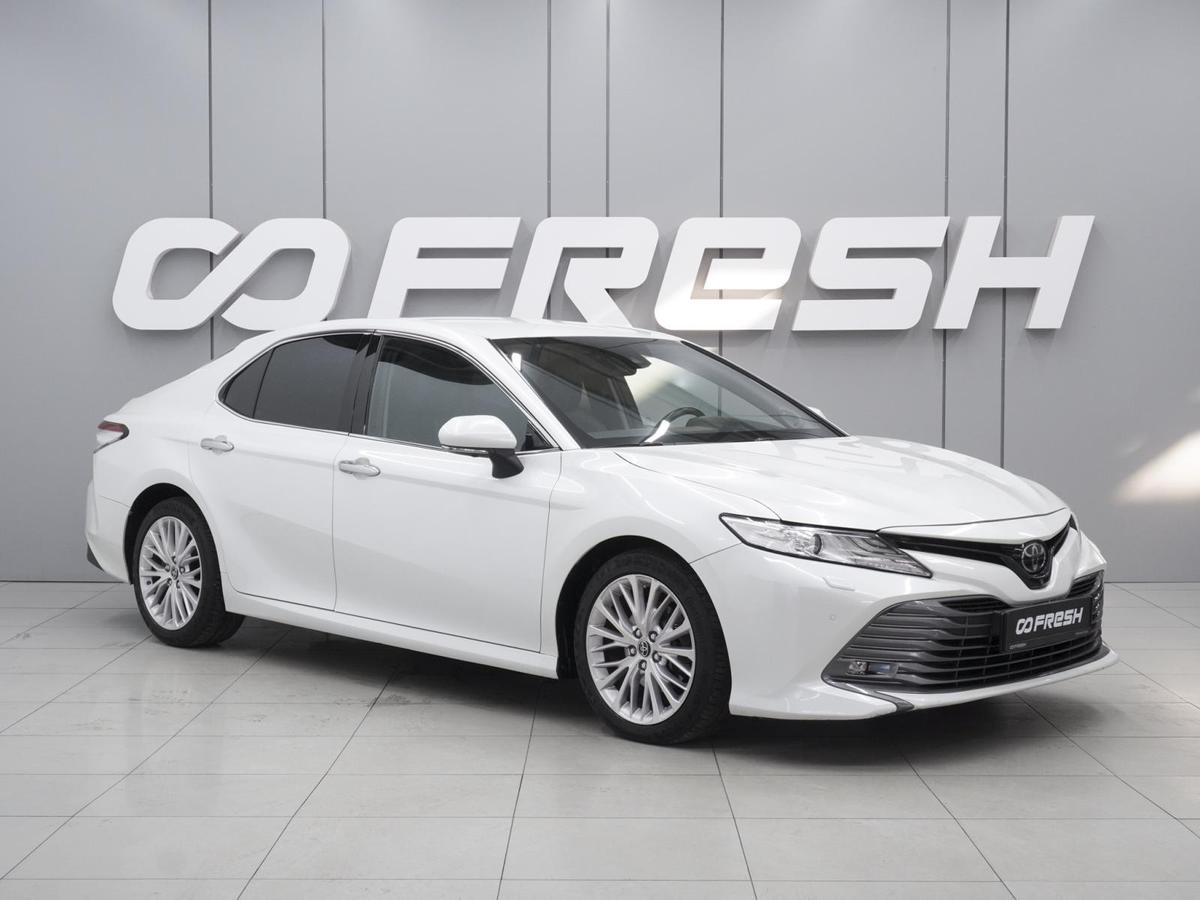 Седан Toyota Camry 2019 года, 3050000 рублей, Ростов-на-Дону