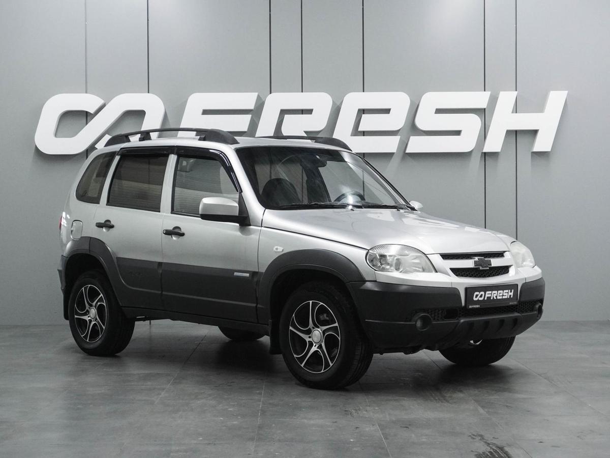 Внедорожник Chevrolet Niva 2011 года, 509000 рублей, Воронеж