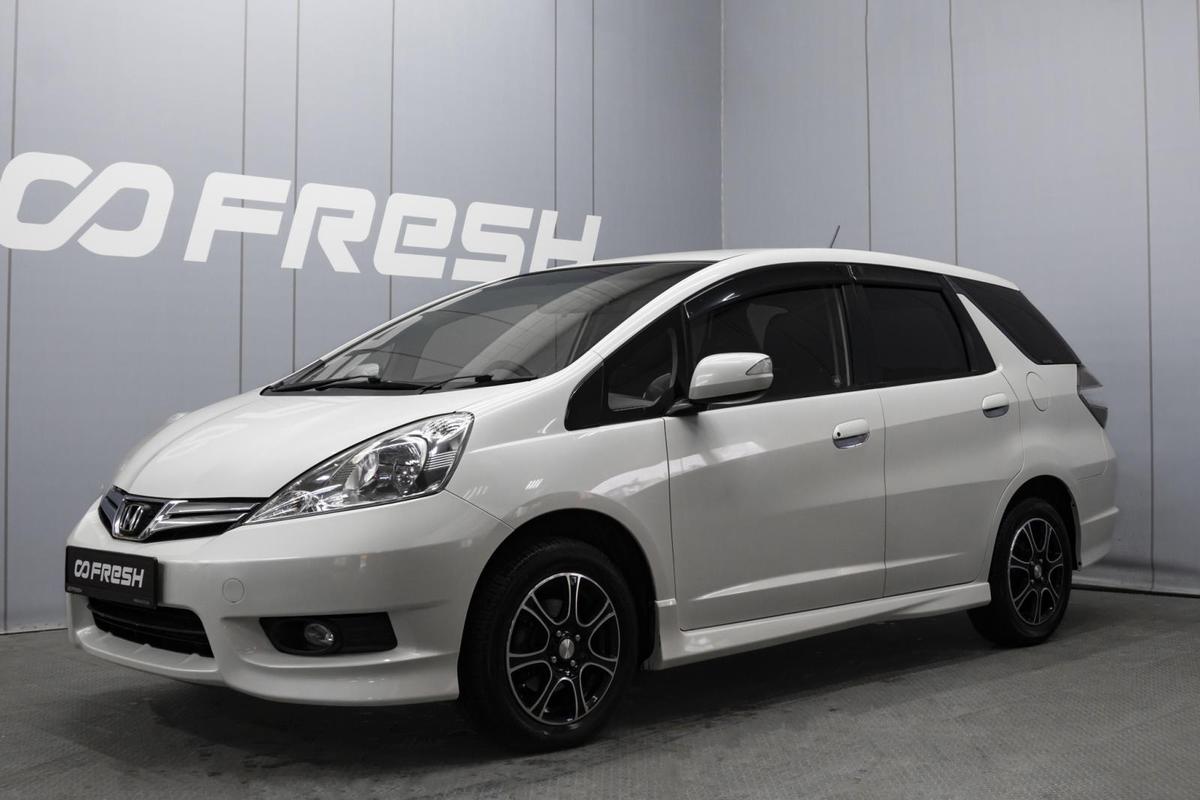 Универсал Honda Fit Shuttle 2013 года, 1030000 рублей, Омск