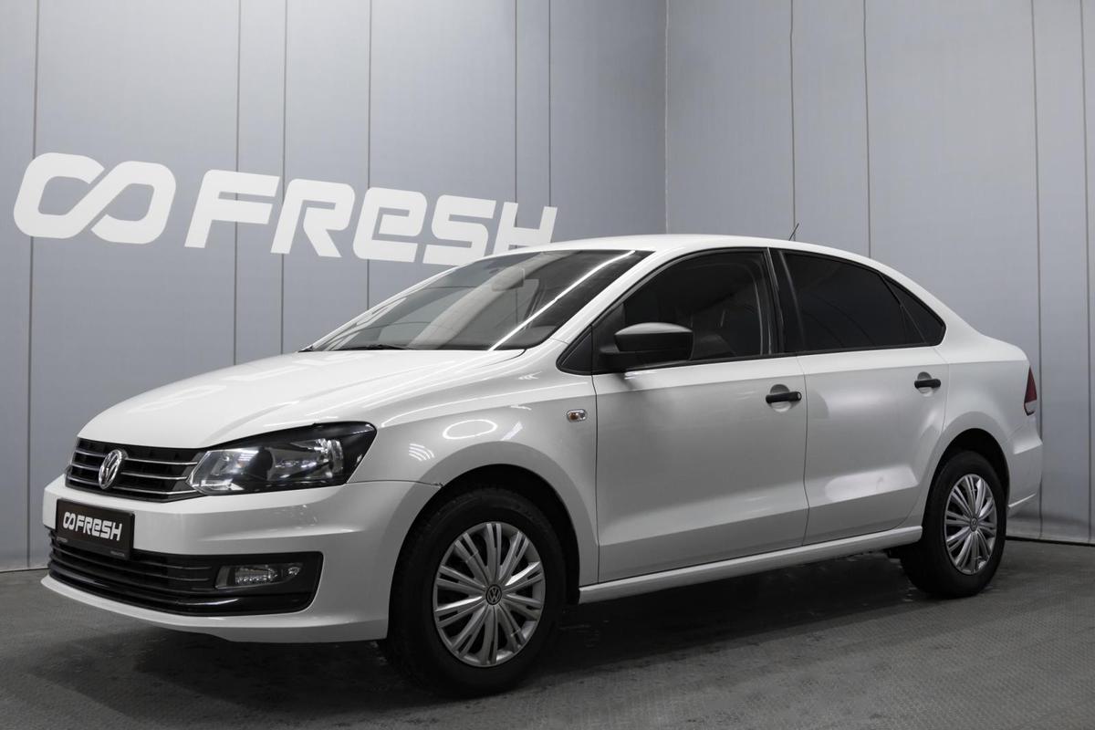 Седан Volkswagen Polo 2016 года, 860000 рублей, Омск