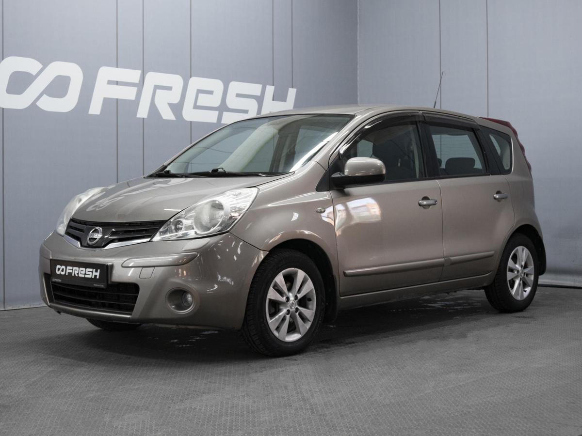 Хетчбэк Nissan Note 2011 года, 780000 рублей, Омск
