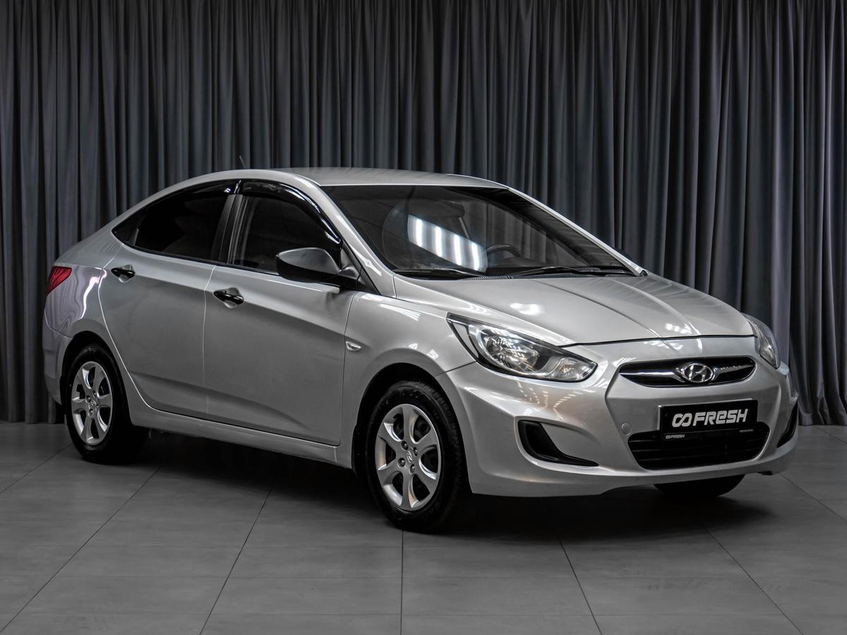 Седан Hyundai Solaris 2013 года, 779000 рублей, Тюмень