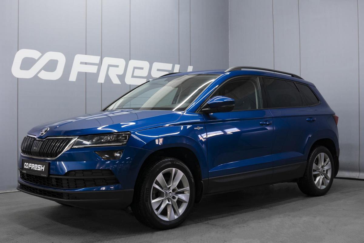 Внедорожник Skoda Karoq 2021 года, 2330000 рублей, Омск