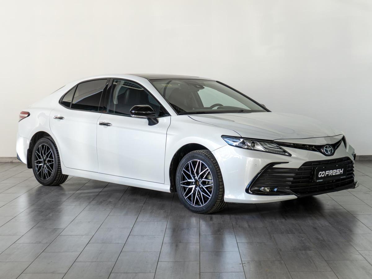Седан Toyota Camry 2022 года, 2799000 рублей, Саратов