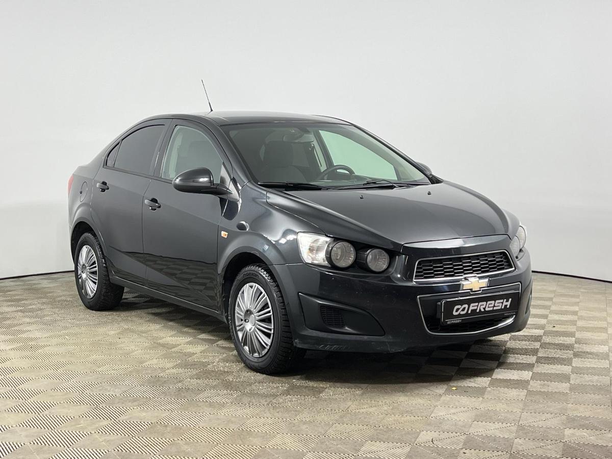 Седан Chevrolet Aveo 2014 года, 620000 рублей, Казань