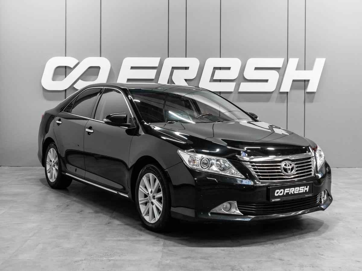 Седан Toyota Camry 2012 года, 1990000 рублей, Тюмень