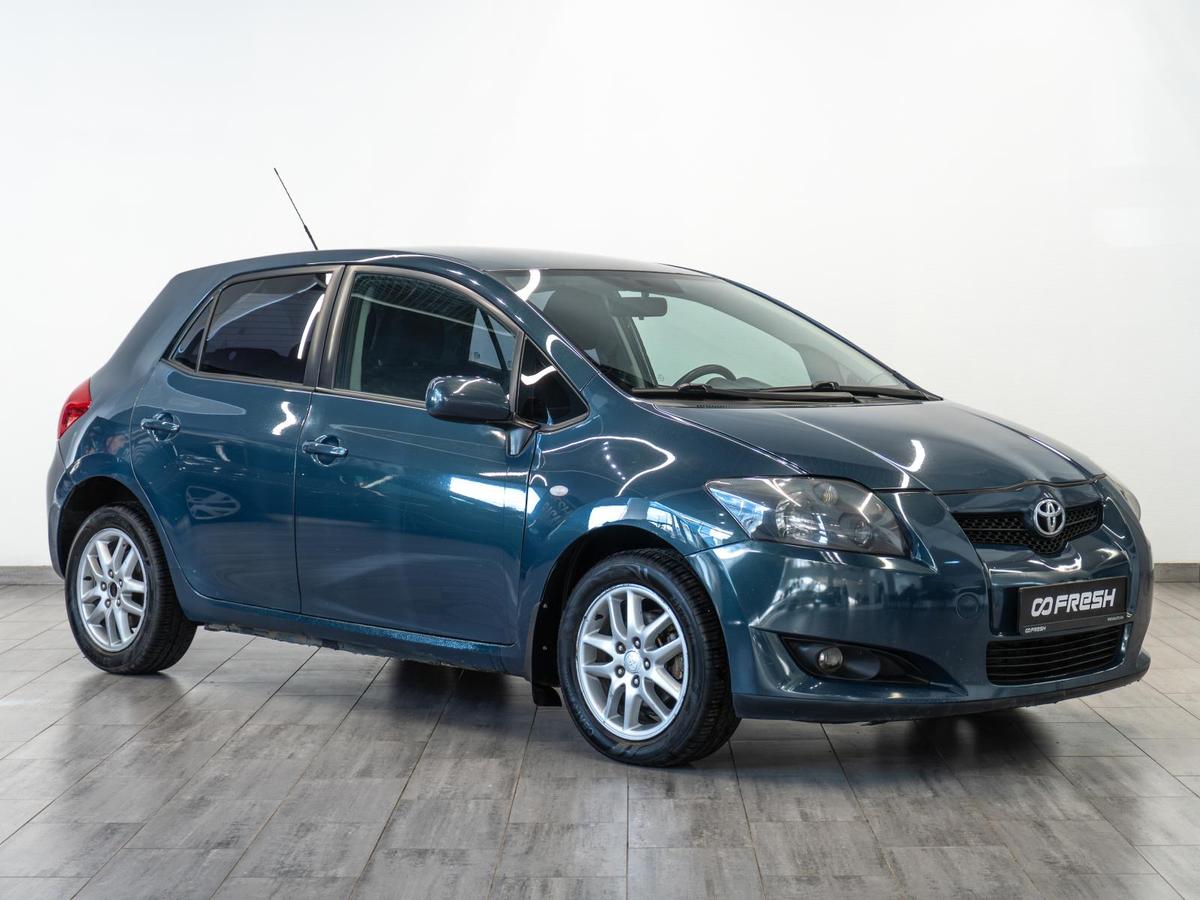 Хетчбэк Toyota Auris 2008 года, 749000 рублей, Саратов