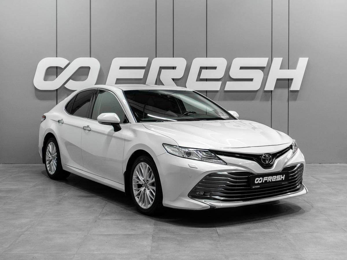 Седан Toyota Camry 2018 года, 2699000 рублей, Тюмень