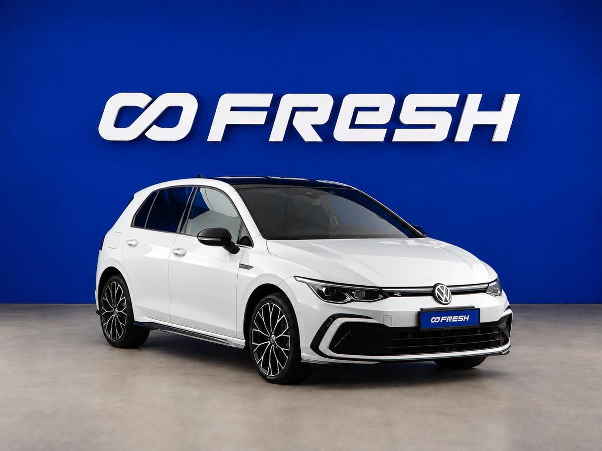 Хетчбэк Volkswagen Golf 2021 года, 2799444 рублей, Москва