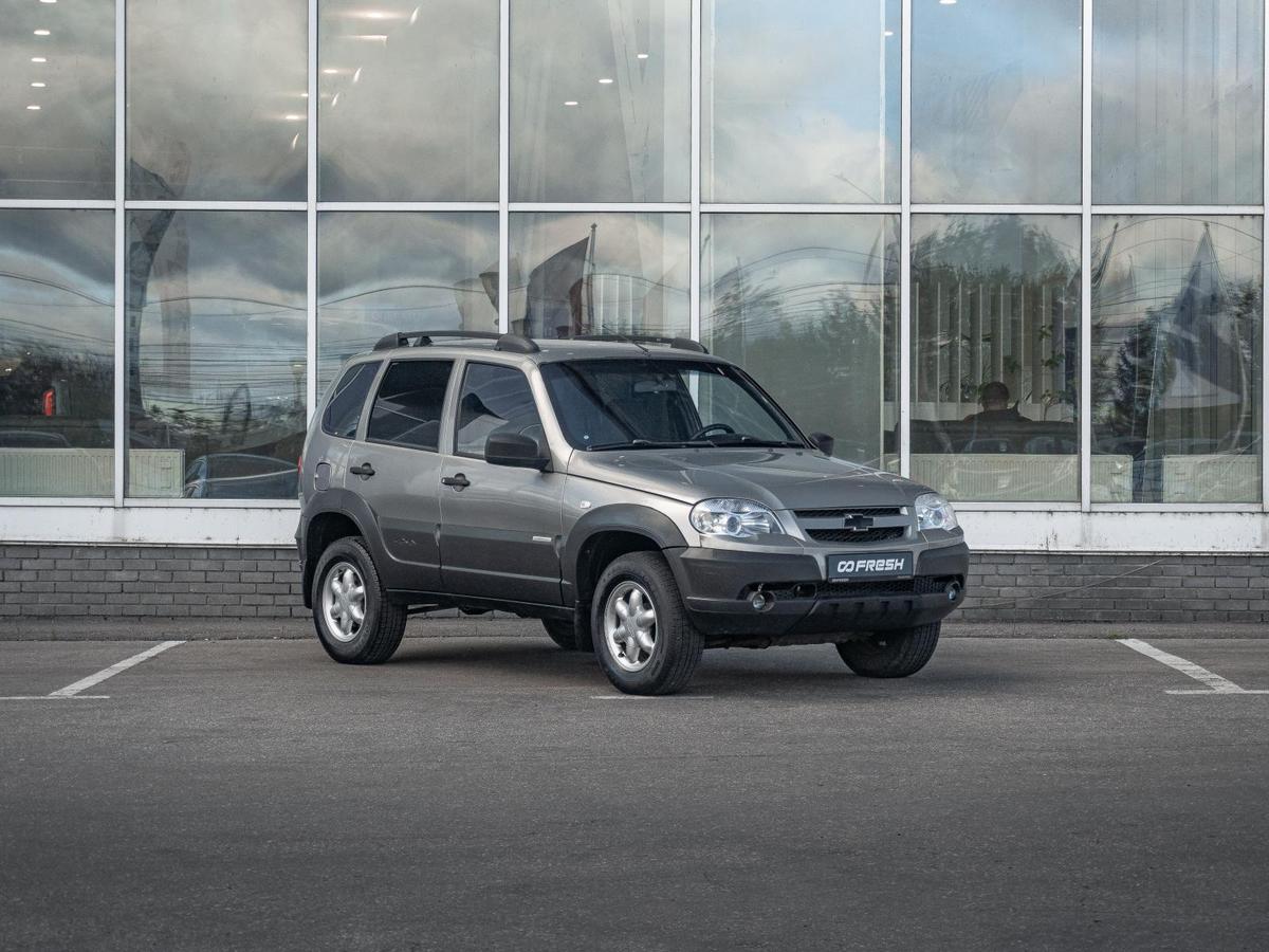 Внедорожник Chevrolet Niva 2012 года, 435000 рублей, Нижний Новгород