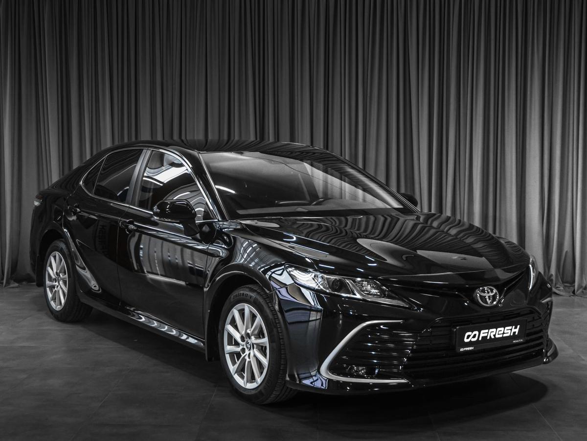 Седан Toyota Camry 2021 года, 3929000 рублей, Тюмень