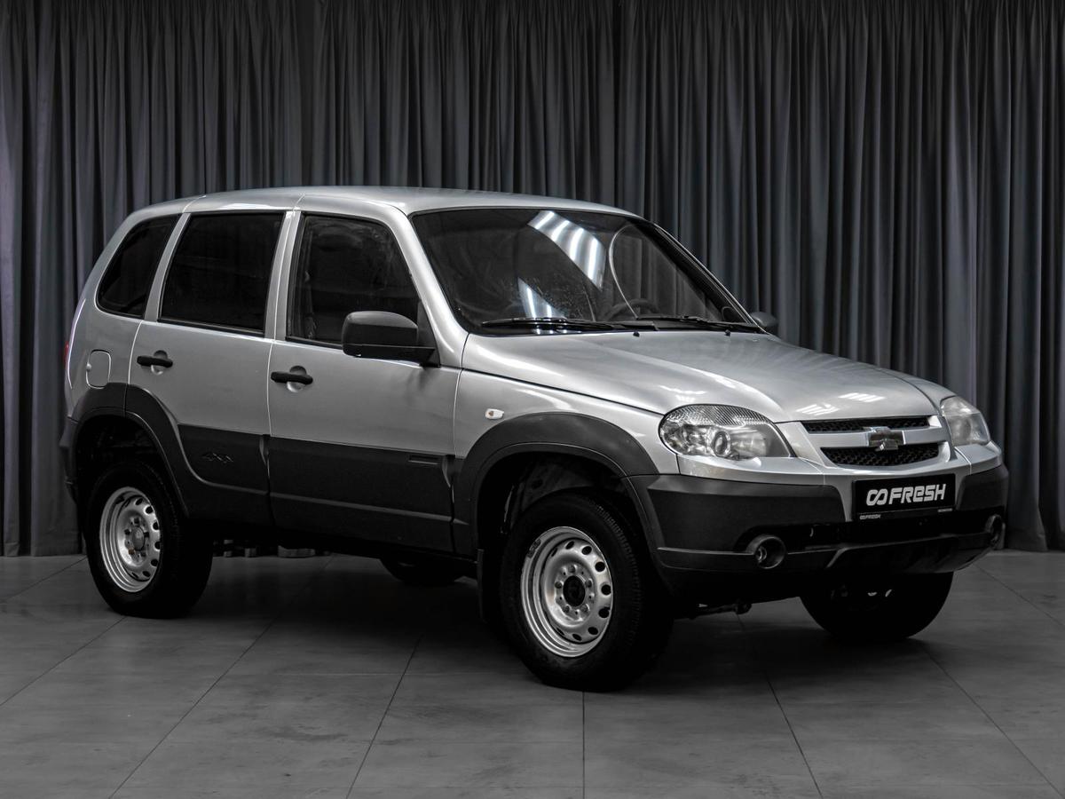Внедорожник Chevrolet Niva 2016 года, 529000 рублей, Тюмень