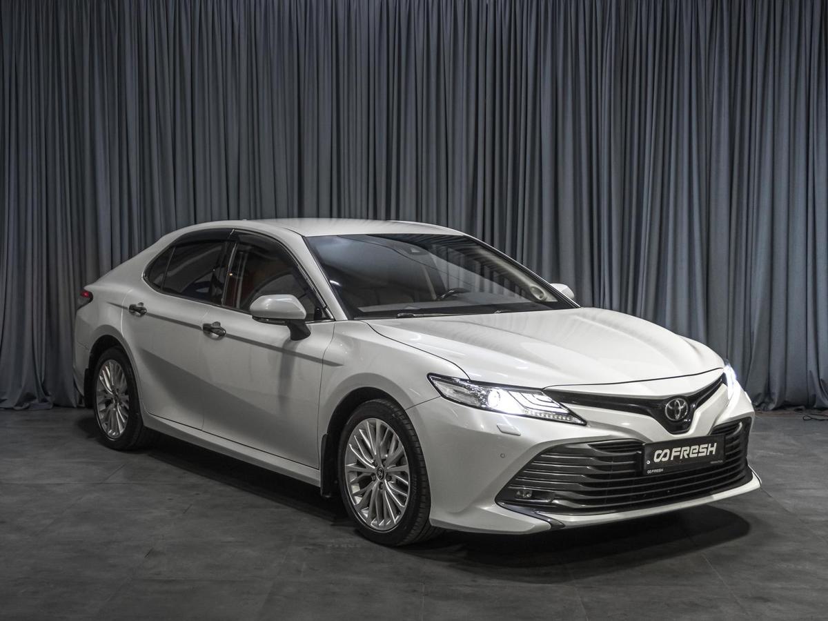 Седан Toyota Camry 2021 года, 2949000 рублей, Тюмень