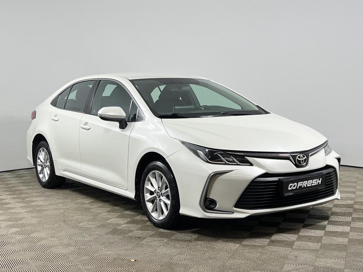 Седан Toyota Corolla 2019 года, 1730000 рублей, Казань