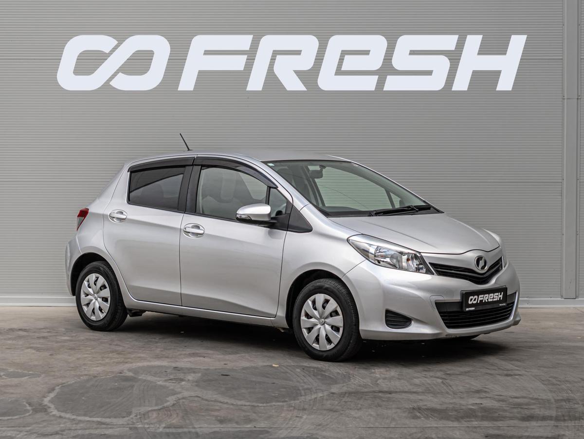 Хетчбэк Toyota Vitz 2012 года, 895000 рублей, Краснодар