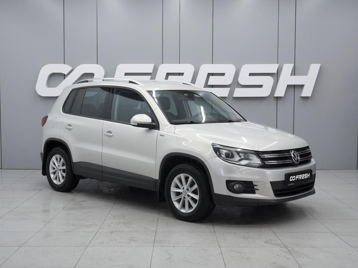 Внедорожник Volkswagen Tiguan 2016 года, 1220000 рублей, Ростов-на-Дону