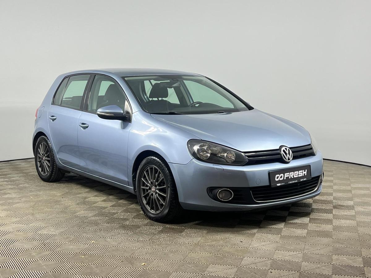 Хетчбэк Volkswagen Golf 2011 года, 749900 рублей, Казань