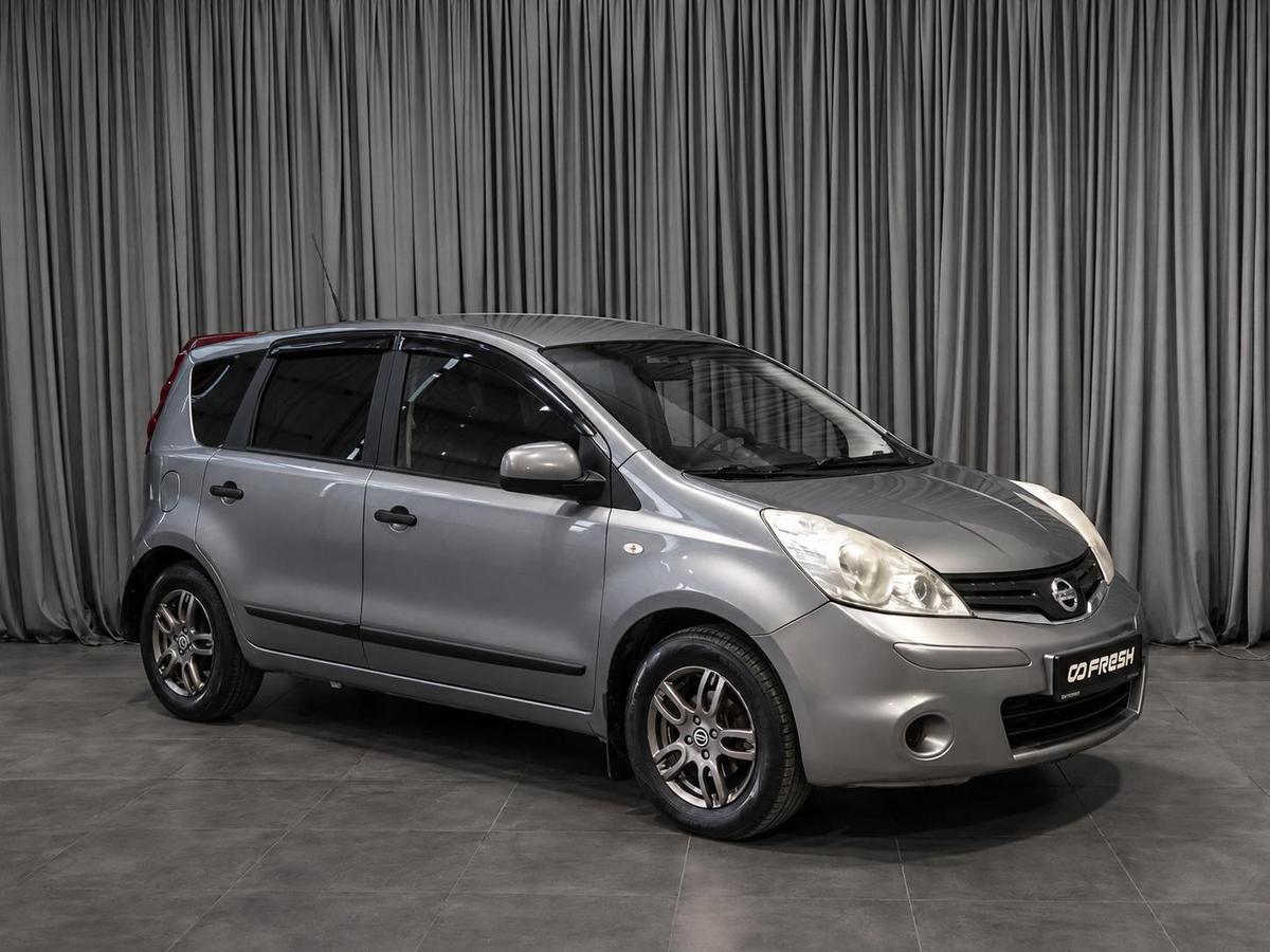 Хетчбэк Nissan Note 2013 года, 669000 рублей, Тюмень