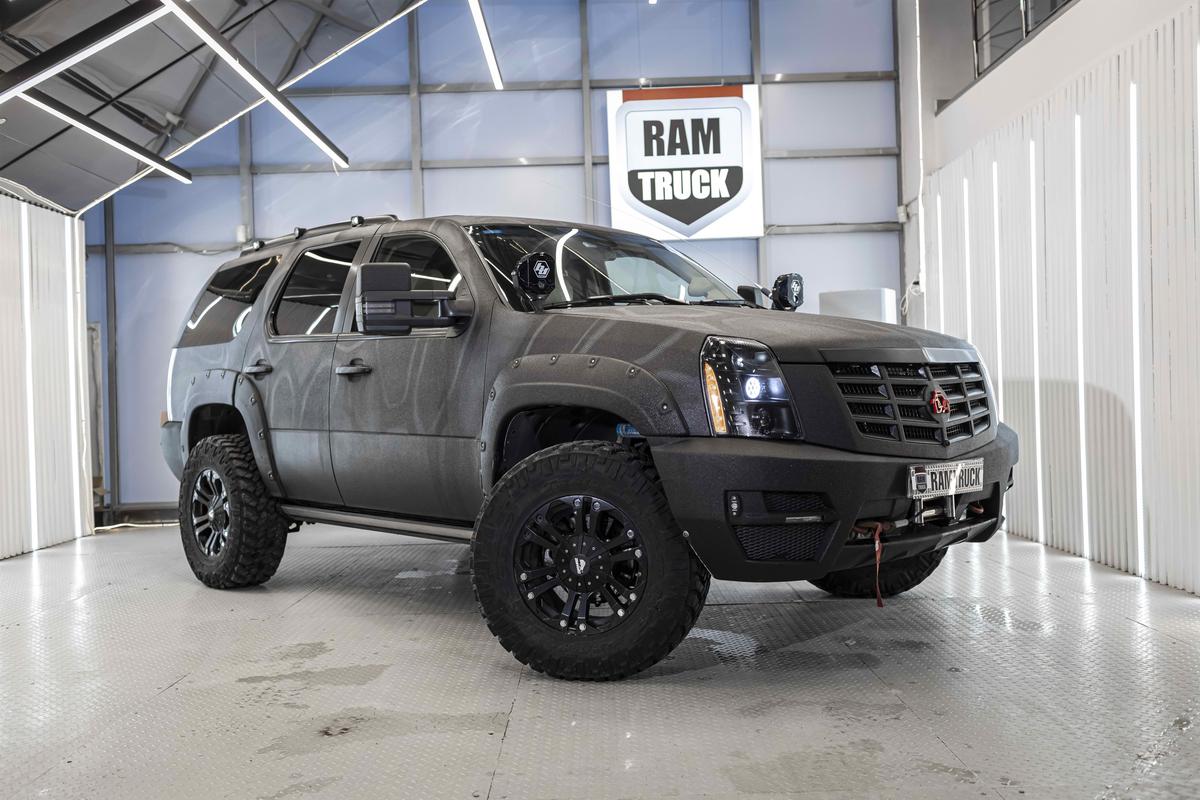 Внедорожник Cadillac Escalade 2011 года, 3699999 рублей, Москва