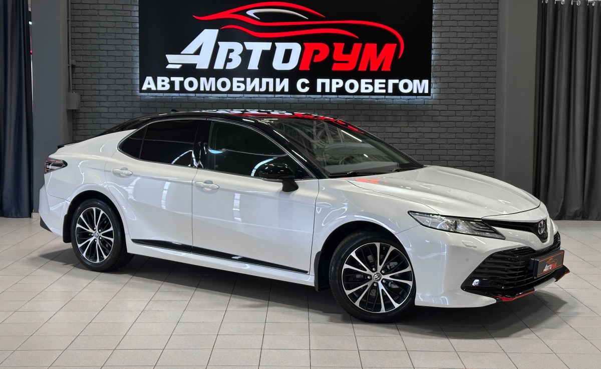 Седан Toyota Camry 2021 года, 2730000 рублей, Красноярск